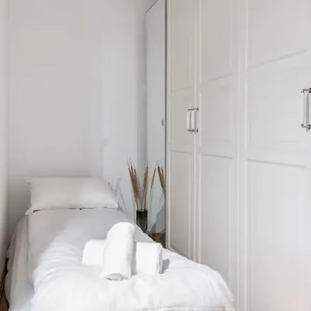 Dinbnb I The Perfect Weekend Travel Apt W Bike Lejlighed *